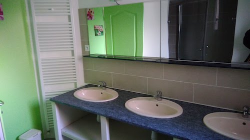 Gite La Jarriere Saint Leonard des Bois 72130 Alpes mancelles gde sdb